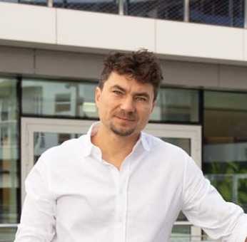 Alex Sherbakov photo